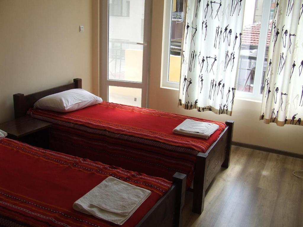 Asparuhov Guest Rooms And Apartments Warna Pokój zdjęcie